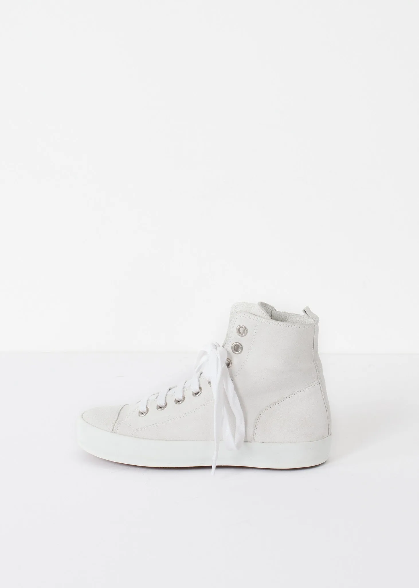 High Top Sneaker