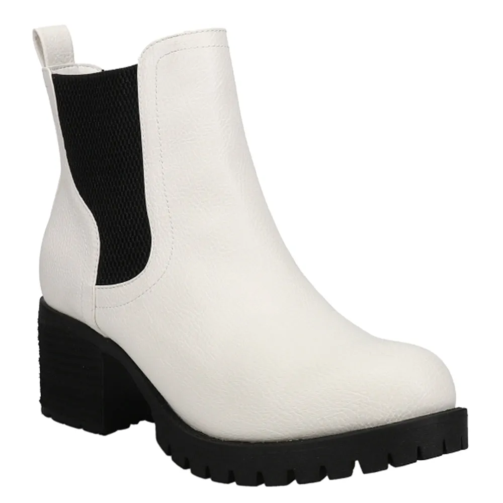 Jonna Pull On Round Toe Chelsea Boots