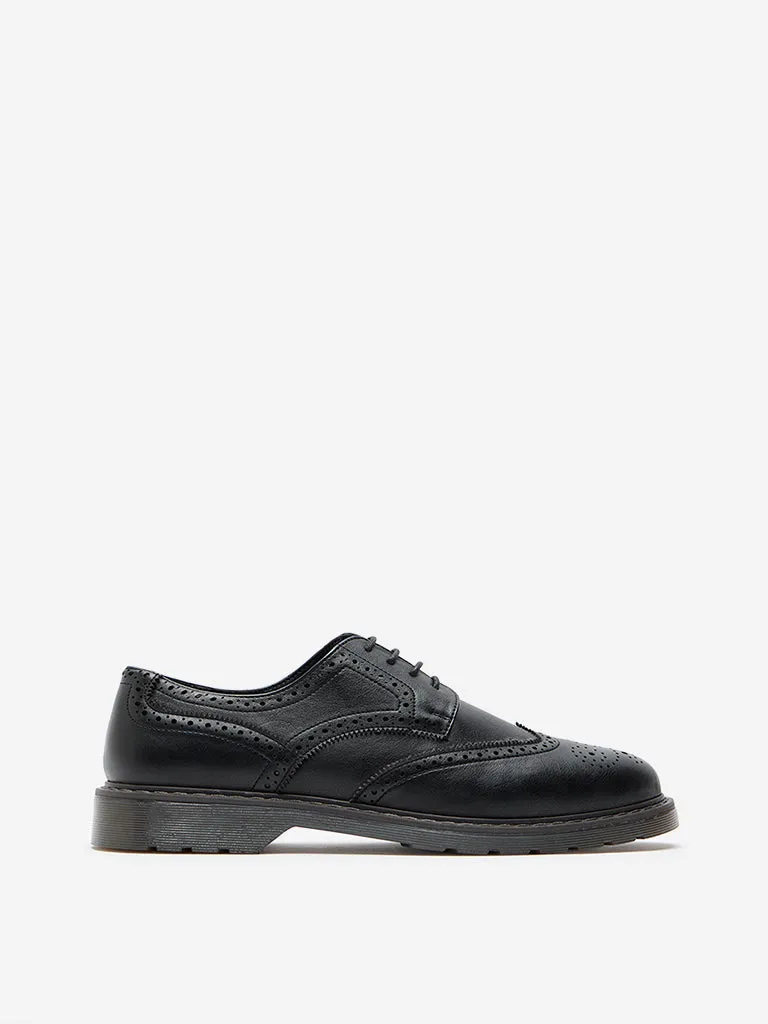 SOLEPLAY Black Perforated Design Formal Shoes