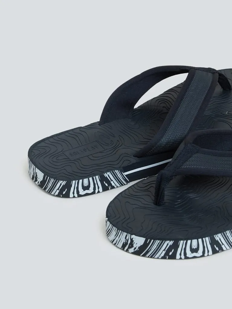 SOLEPLAY Black Wavy Pattern Flip Flops