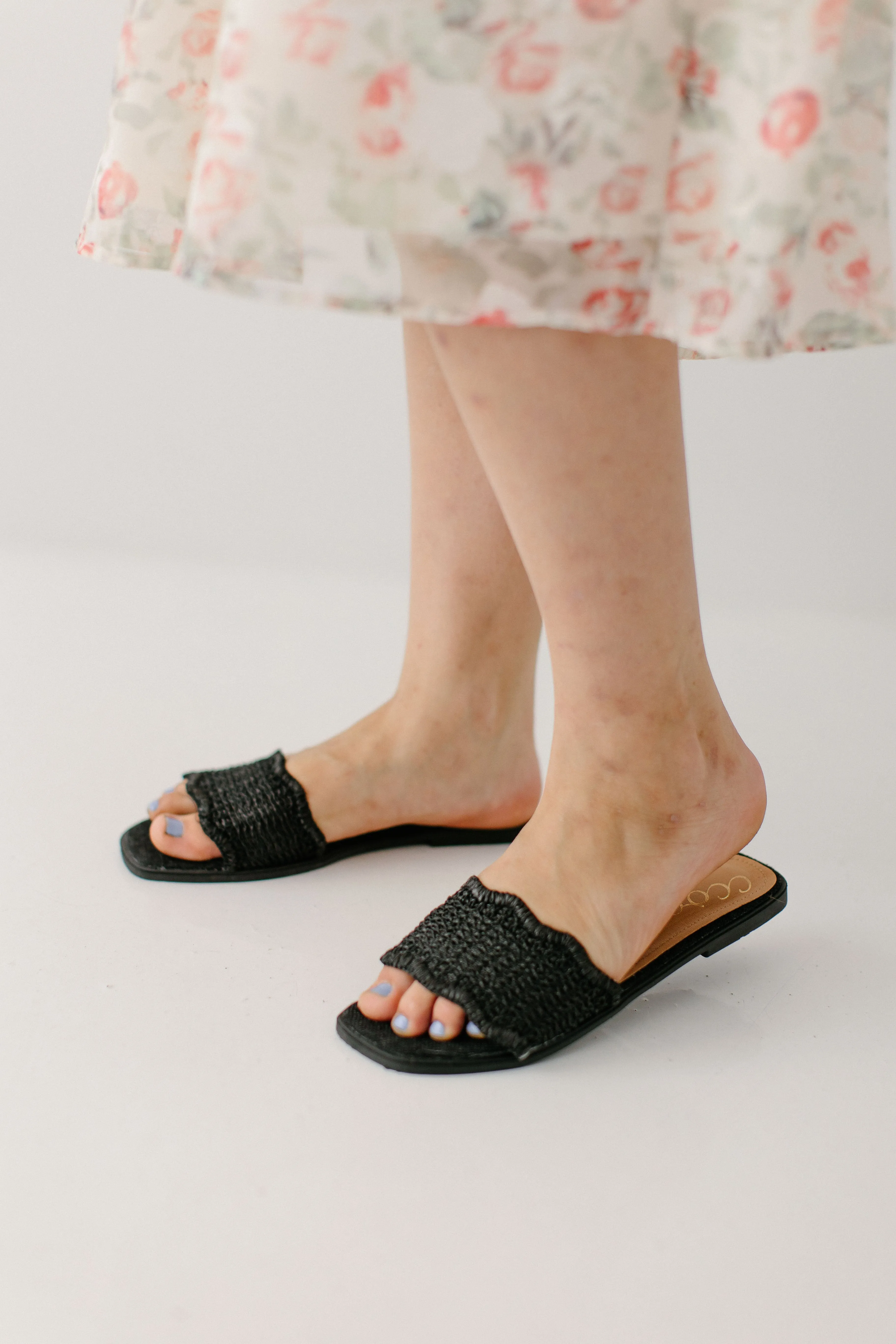 'Vale' Scallop Edge Woven Sandal in Black